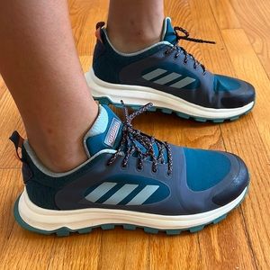 Adidas Cloudfoam Sneakers Barely Worn/Like New (teal, navy, and peach)
